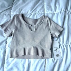 Aura Women's Light Gray Ribbed Crop Top